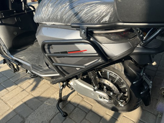Електроскутер Forsage Moto GR 2000W (72V38A) на Графенових АКБ