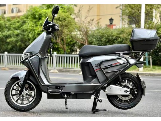 Електроскутер Forsage Moto GR 2000W (72V38A) на Графенових АКБ